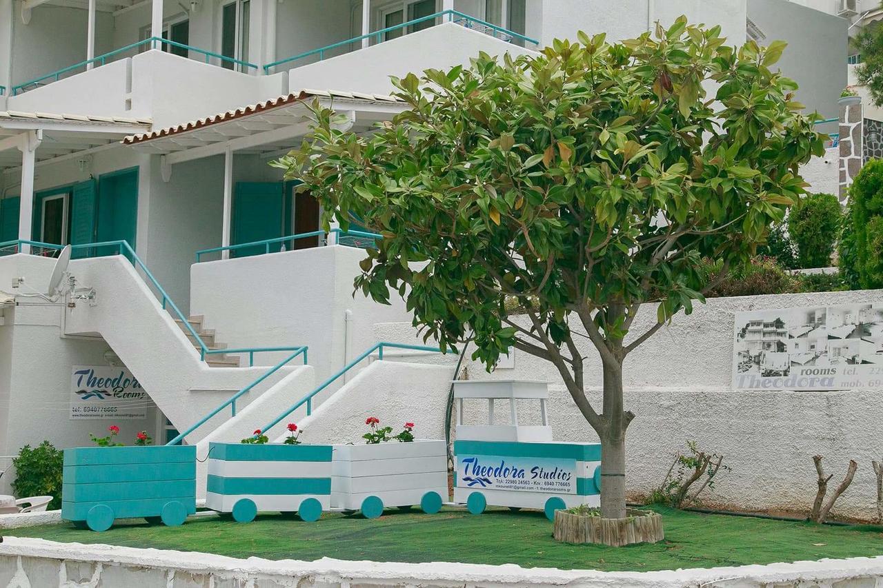 Theodora Rooms Poros Town Dış mekan fotoğraf