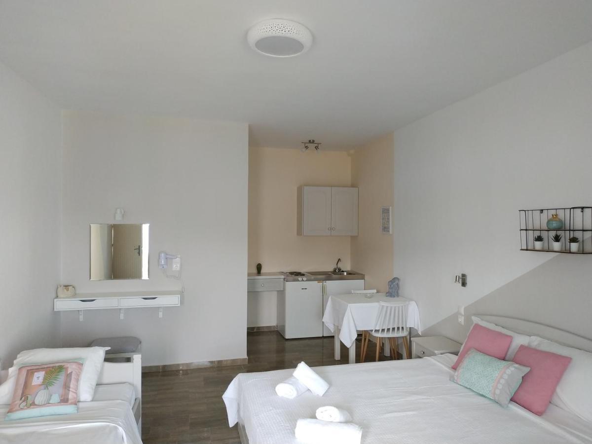 Theodora Rooms Poros Town Dış mekan fotoğraf