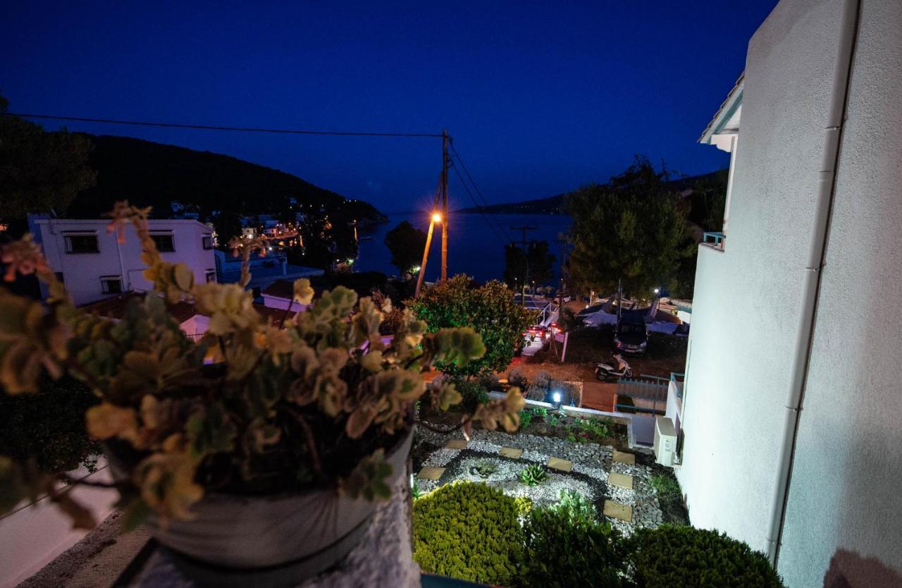 Theodora Rooms Poros Town Dış mekan fotoğraf