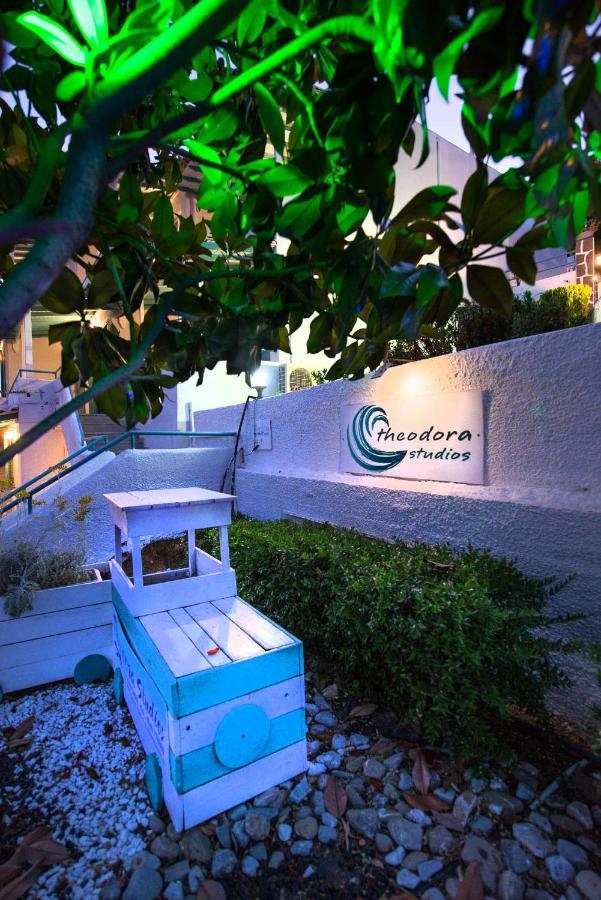 Theodora Rooms Poros Town Dış mekan fotoğraf
