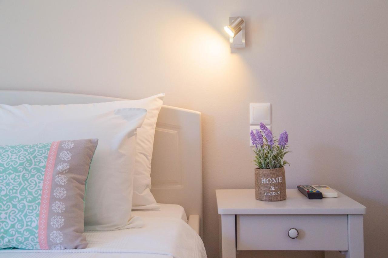 Theodora Rooms Poros Town Dış mekan fotoğraf